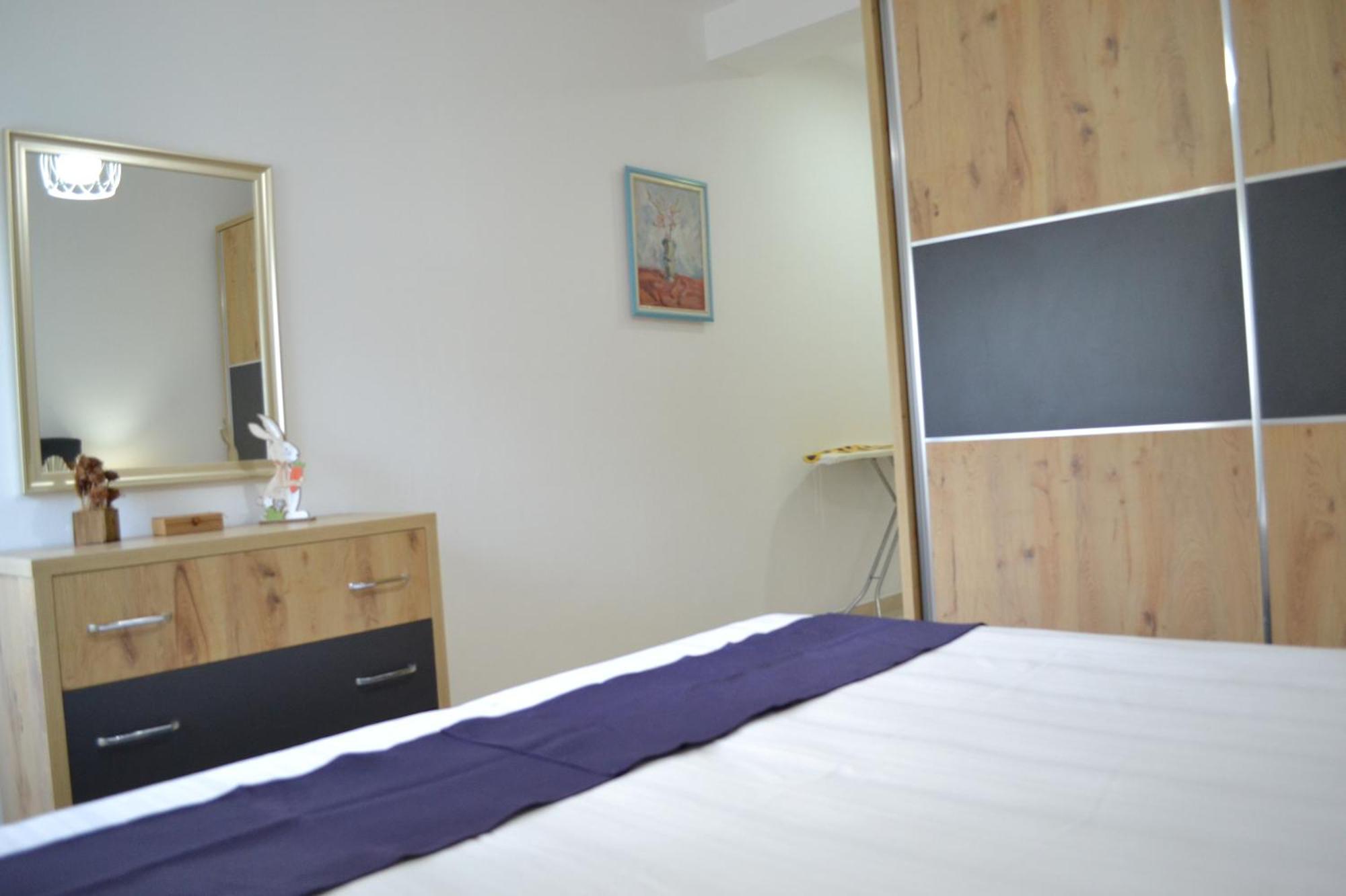 Seaview Gateway 2 Bedrooms Apartment & Garage Vlorë Buitenkant foto