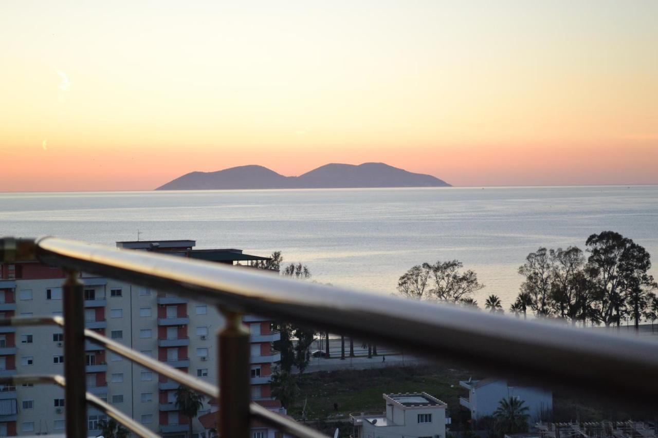 Seaview Gateway 2 Bedrooms Apartment & Garage Vlorë Buitenkant foto